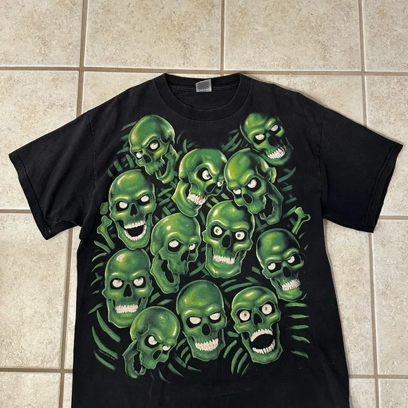 Supreme | Shirts | Supreme Skull Graphic Tee | Poshmark